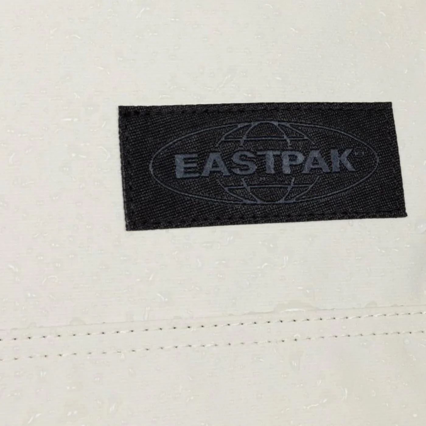 Travelpack - Zaino Tarp Cloth Bianca  ACCESSORI EASTPAK - Image 6